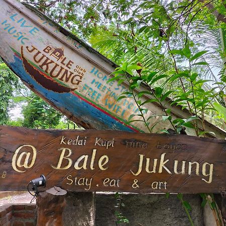 Bale Jukung Acomodação com café da manhã Tanjung  Exterior foto